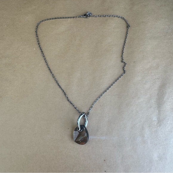 Swarovski Crystal Silver Pendant Necklace - Picture 1 of 4
